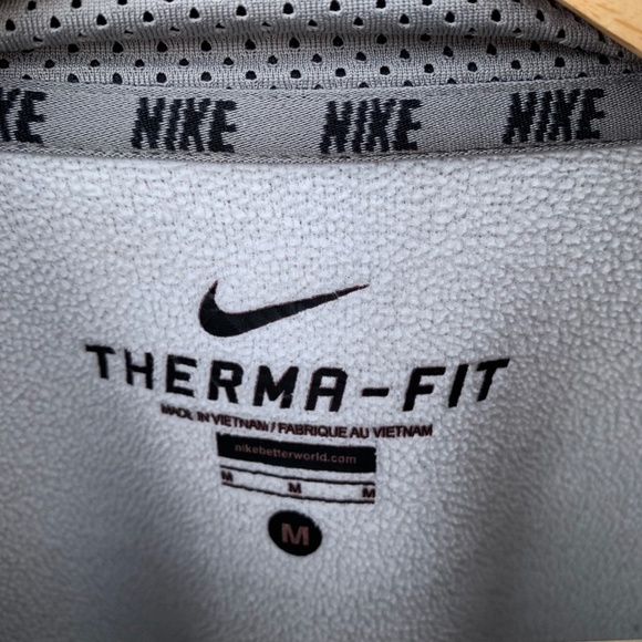 Nike Quarter Zip - Picture 6 of 6